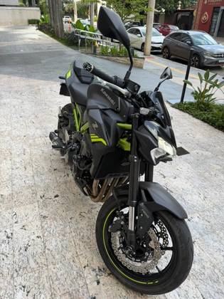 KAWASAKI Z900 KAWASAKI Z900